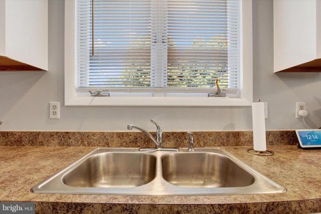 200 GREENLEAF RD, York, PA 17406