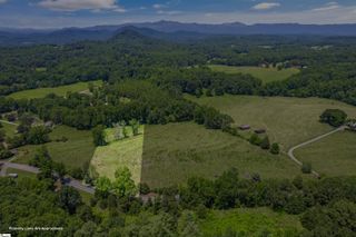 000 Mount Tabor Church Road, Pickens, SC 29671