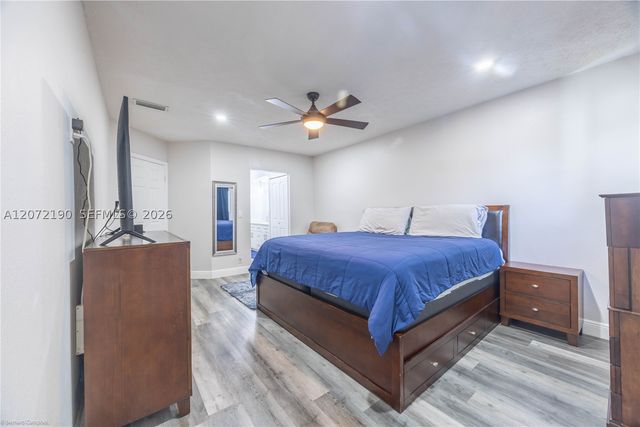 8002 Lagos De Campo Blvd B-303, Tamarac, FL 33321