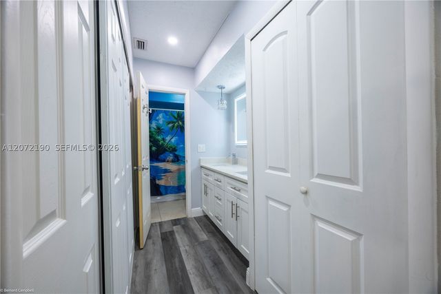 8002 Lagos De Campo Blvd B-303, Tamarac, FL 33321
