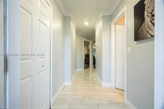 8002 Lagos De Campo Blvd B-303, Tamarac, FL 33321