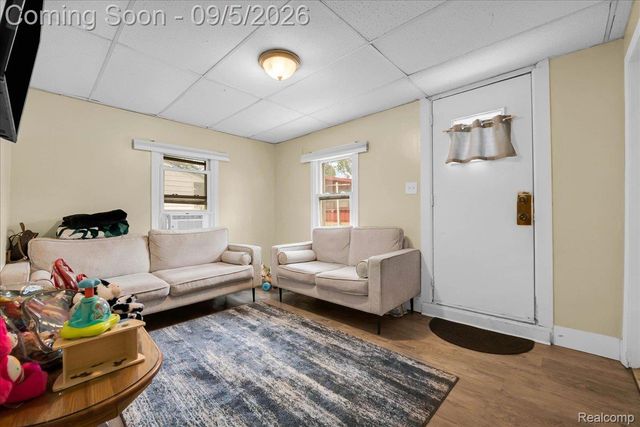 19114 Toepfer Drive, Eastpointe, MI 48021