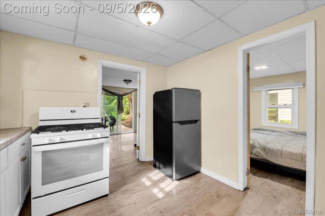 19114 Toepfer Drive, Eastpointe, MI 48021