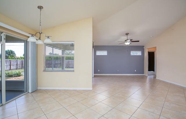 555 SE Nome Drive, Port St Lucie, FL 34984