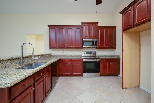 555 SE Nome Drive, Port St Lucie, FL 34984