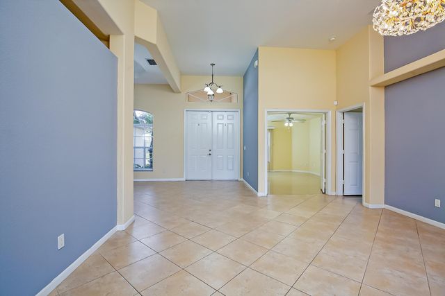 555 SE Nome Drive, Port St Lucie, FL 34984