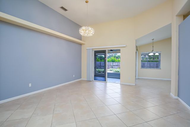 555 SE Nome Drive, Port St Lucie, FL 34984