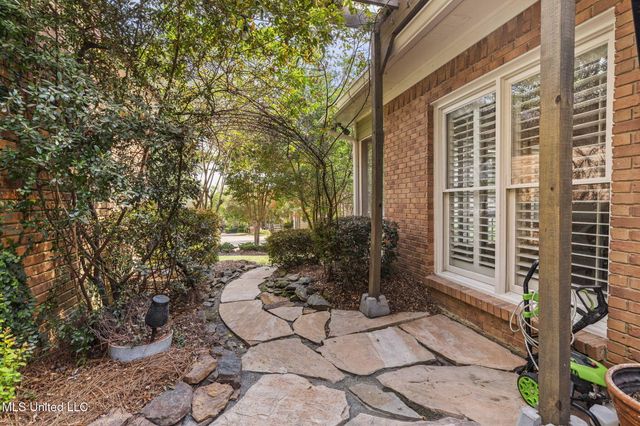 203 Winter Teal Court, Madison, MS 39110