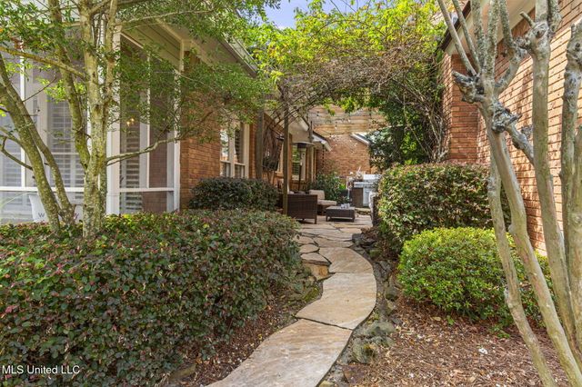 203 Winter Teal Court, Madison, MS 39110