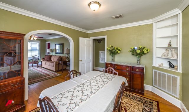 284 Carrollton Avenue, Shreveport, LA 71105
