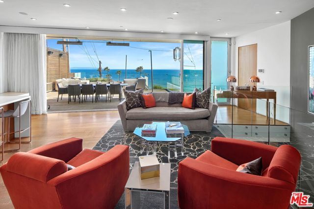 17405 Castellammare Drive, Pacific Palisades (los Angeles), CA 90272