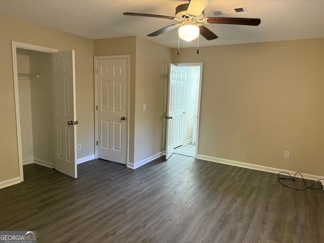 888 Timbercrest Court, Lithonia, GA 30058