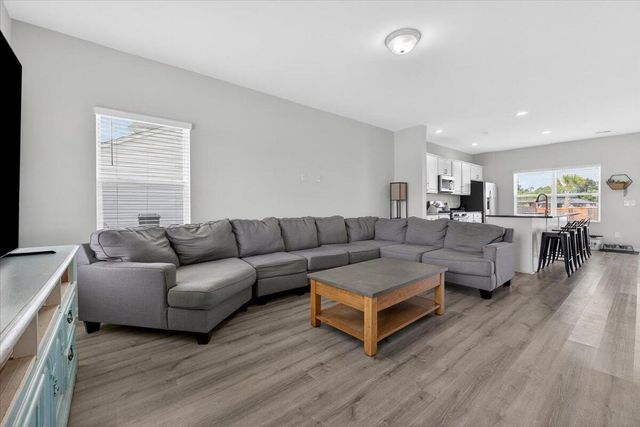 107 Oldenburg Drive, Summerville, SC 29486