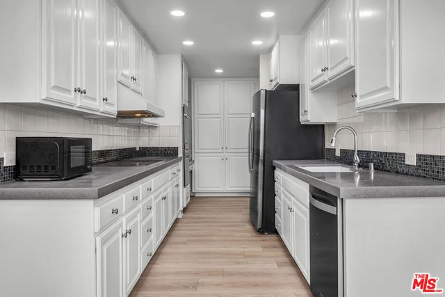 320 N Maple Drive PH-605, Beverly Hills, CA 90210