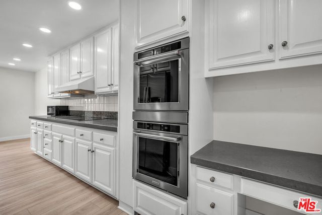 320 N Maple Drive PH-605, Beverly Hills, CA 90210