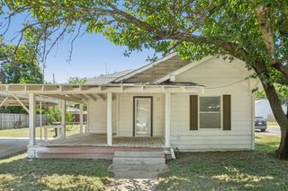 302 S Wood Street 1, Cleburne, TX 76033