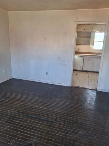 4505-4509 Avenue G, Lubbock, TX 79404