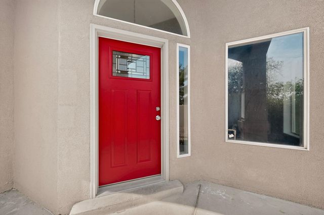 3827 Tundra Swan Court NW, Albuquerque, NM 87120