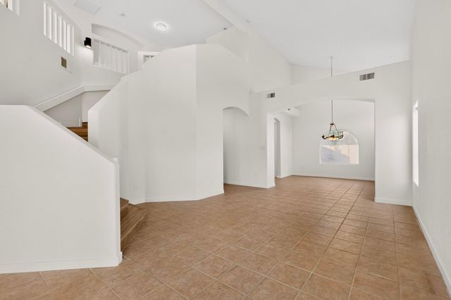 3827 Tundra Swan Court NW, Albuquerque, NM 87120