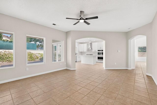 3827 Tundra Swan Court NW, Albuquerque, NM 87120