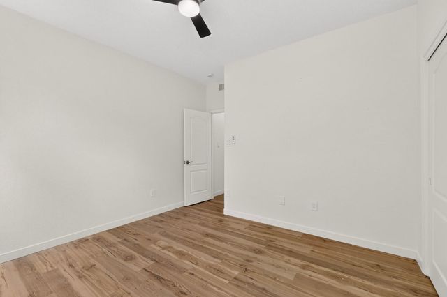 3827 Tundra Swan Court NW, Albuquerque, NM 87120