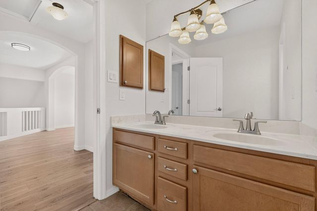 3827 Tundra Swan Court NW, Albuquerque, NM 87120