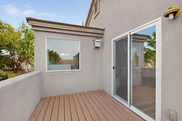 3827 Tundra Swan Court NW, Albuquerque, NM 87120