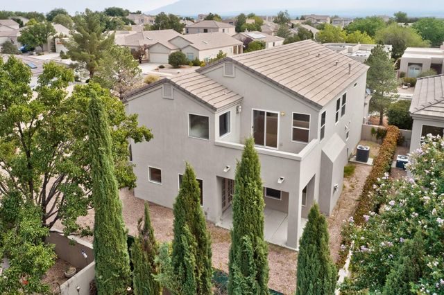 3827 Tundra Swan Court NW, Albuquerque, NM 87120