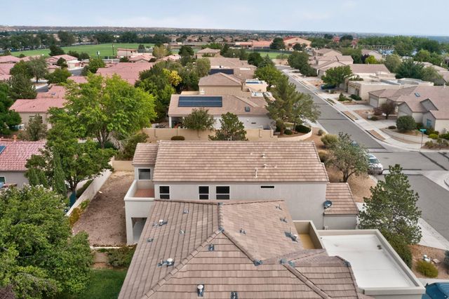 3827 Tundra Swan Court NW, Albuquerque, NM 87120