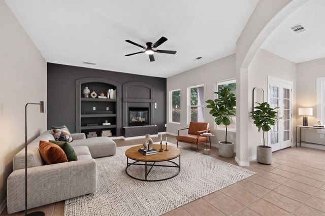 3827 Tundra Swan Court NW, Albuquerque, NM 87120