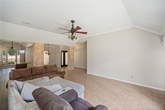 7411 Marble Glen Lane, Houston, TX 77095