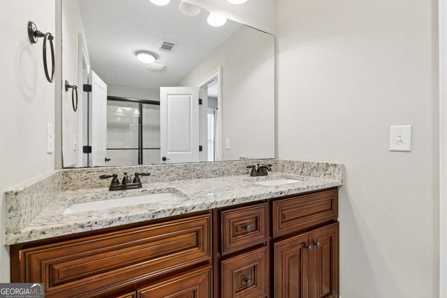 1031 Greenwood Circle, Madison, GA 30650