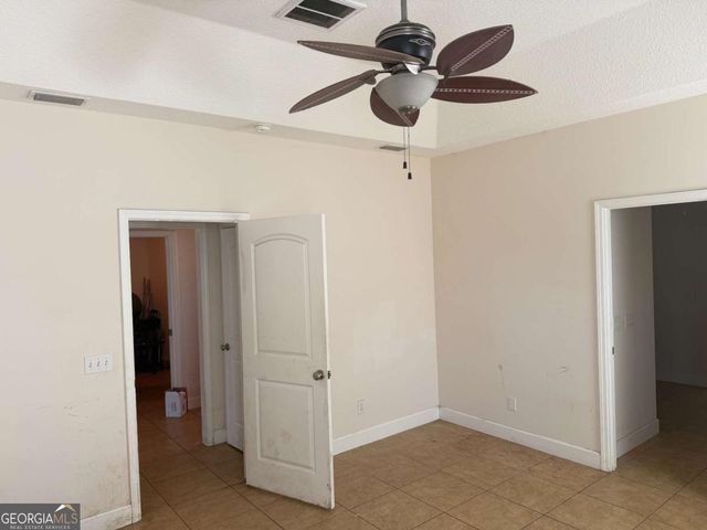 202 Waters Edge Drive, Kingsland, GA 31548