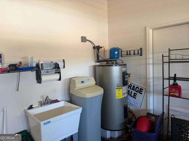 202 Waters Edge Drive, Kingsland, GA 31548