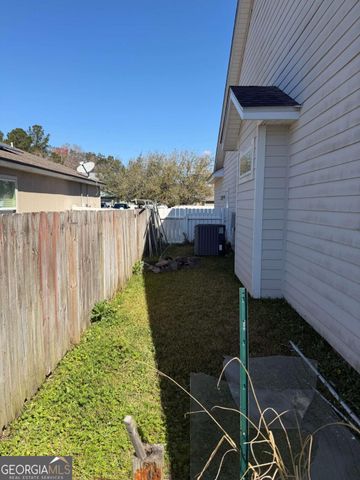 202 Waters Edge Drive, Kingsland, GA 31548