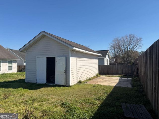 202 Waters Edge Drive, Kingsland, GA 31548