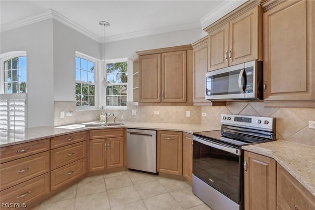 16420 Edgemont DR, Fort Myers, FL 33908