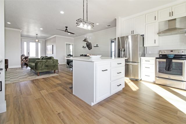 10166 Fm 3094, Scurry, TX 75158