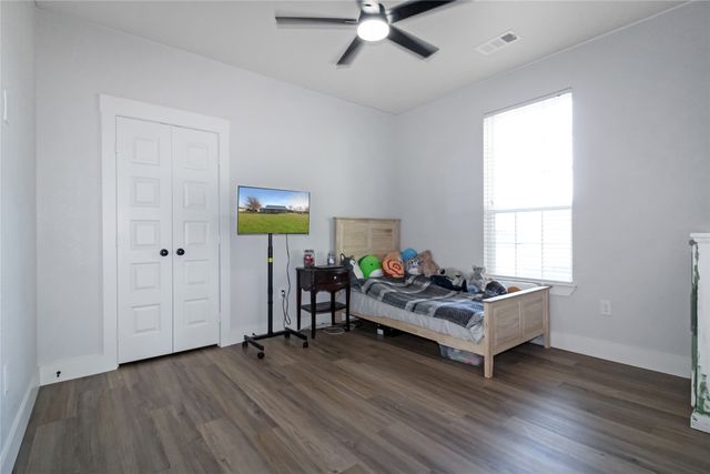 10166 Fm 3094, Scurry, TX 75158