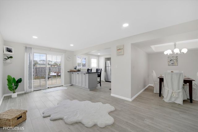 9268 Barberry Lane 0, Des Plaines, IL 60016