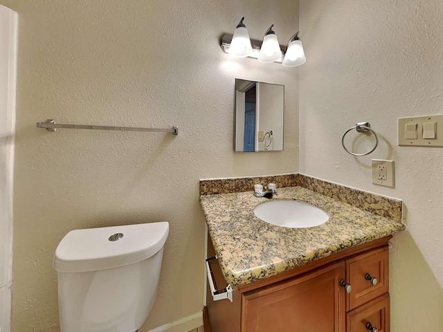 7 Redberry Court, Spring, TX 77381