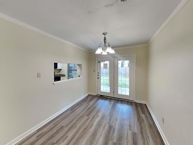 7 Redberry Court, Spring, TX 77381