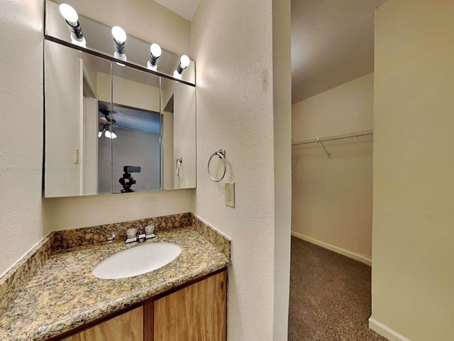 7 Redberry Court, Spring, TX 77381