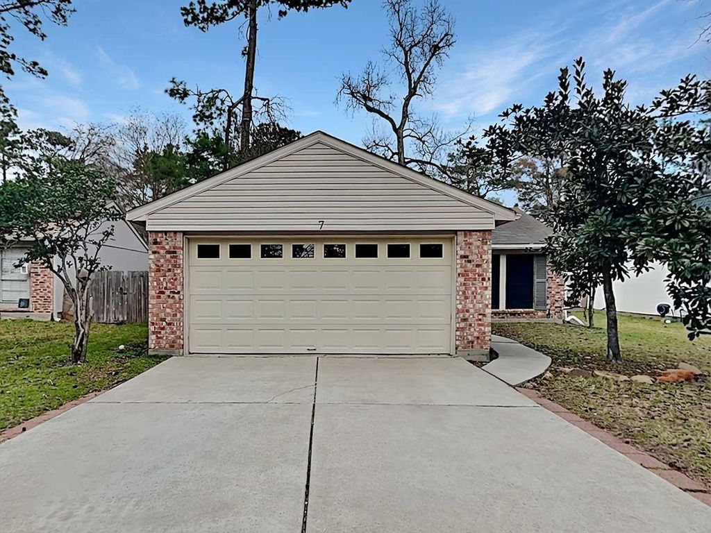 7 Redberry Court, Spring, TX 77381