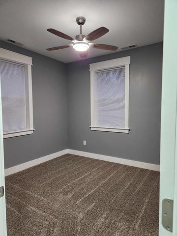 20 Bolen Avenue, Newark, OH 43055