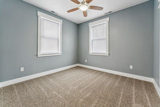 20 Bolen Avenue, Newark, OH 43055