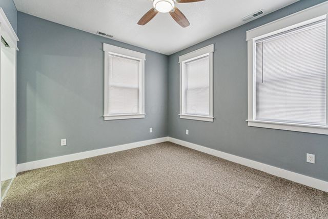 20 Bolen Avenue, Newark, OH 43055