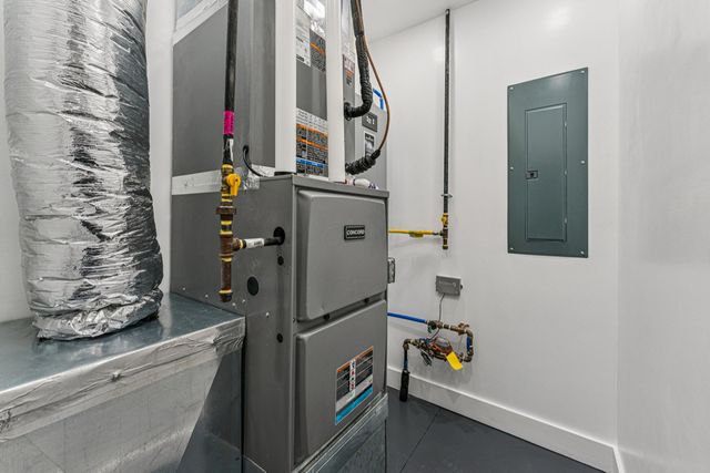 20 Bolen Avenue, Newark, OH 43055