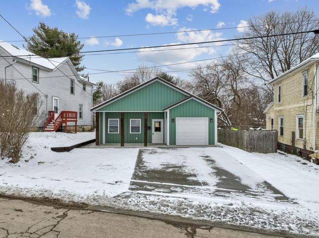 20 Bolen Avenue, Newark, OH 43055