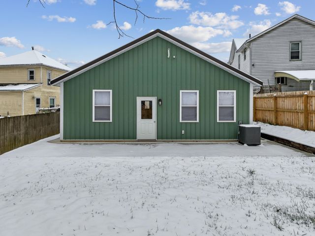 20 Bolen Avenue, Newark, OH 43055